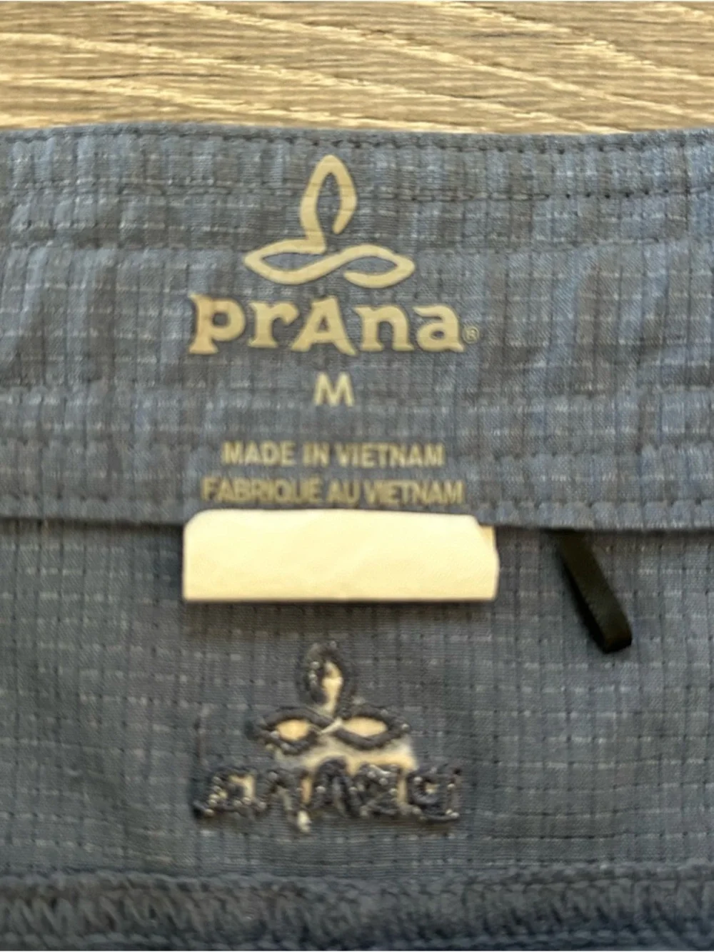 Prana Women's Blue Drawstring Athletic Shorts Size Medium - Picture 2 of 6